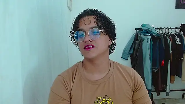 Diane exotic online show from 18, 5, 2026