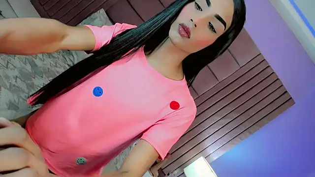 Darianavelazquez online show from 5, 6, 2026
