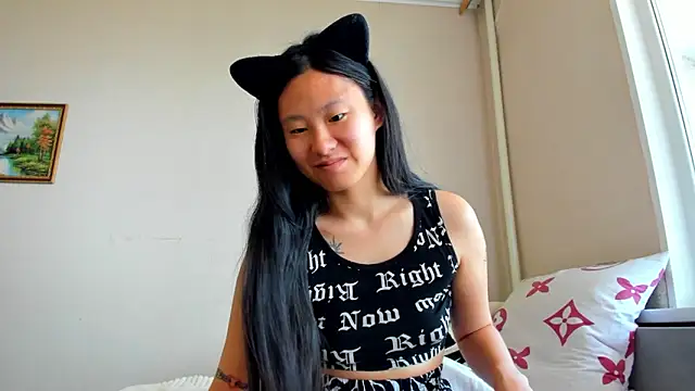 LeyaHanami online show from 19, 6, 2026