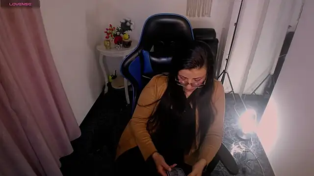 Valeri bj online show from 3, 6, 2026