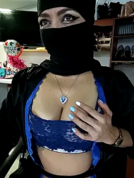 Snapshot of nadia__abaud chatting on 30, 9, 2025 nadia abaud online show from 30, 9, 2025