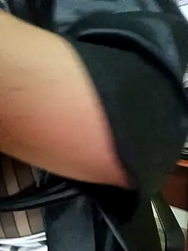 Snapshot of nadia__abaud chatting on 26, 9, 2025 nadia abaud online show from 26, 9, 2025