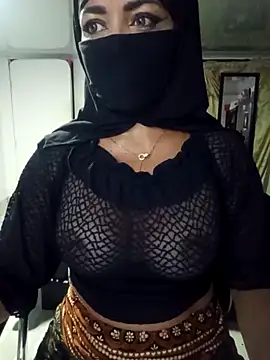 Snapshot of nadia__abaud chatting on 12, 3, 2025 nadia abaud online show from 12, 3, 2025