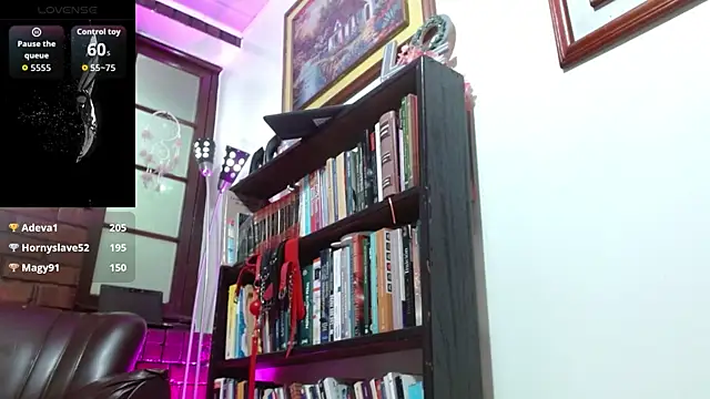 Dominatriz Arlette online show from 14, 7, 2026