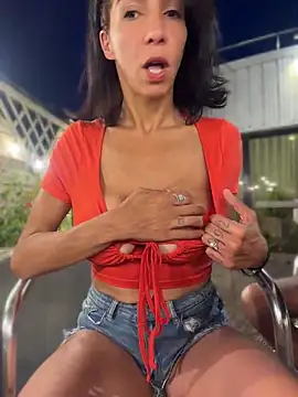 Yasmiinee online show from 14, 6, 2026