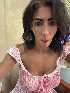 Yasmiinee online show from 24, 6, 2026