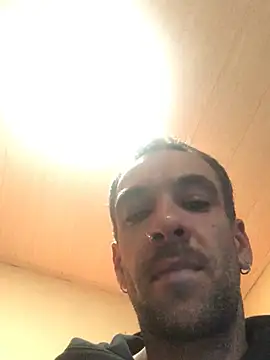 justef09 online show from 17, 6, 2026