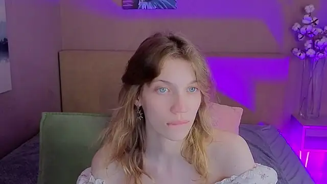 Emily Cartex online show from 24, 7, 2026