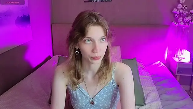 Emily Cartex online show from 27, 6, 2026