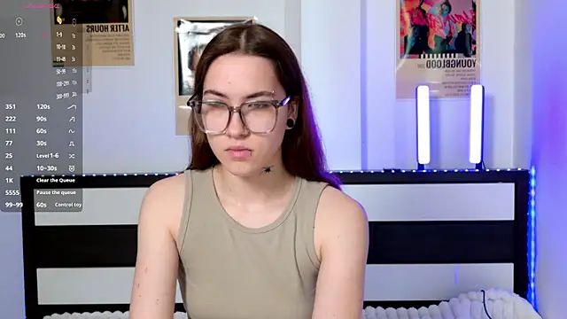 EvaAndLuna online show from 9, 5, 2026