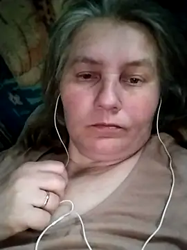 Snapshot of IrisMaris37 chatting on 3, 5, 2026 IrisMaris37 online show from 3, 5, 2026