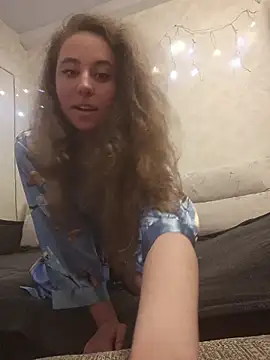 -NicoleSmith- online show from 10, 5, 2026