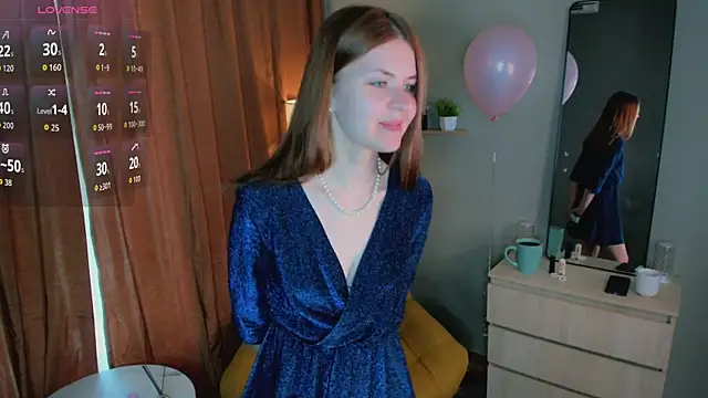 Snapshot of LeyaBloom chatting on 18, 5, 2026 LeyaBloom online show from 18, 5, 2026