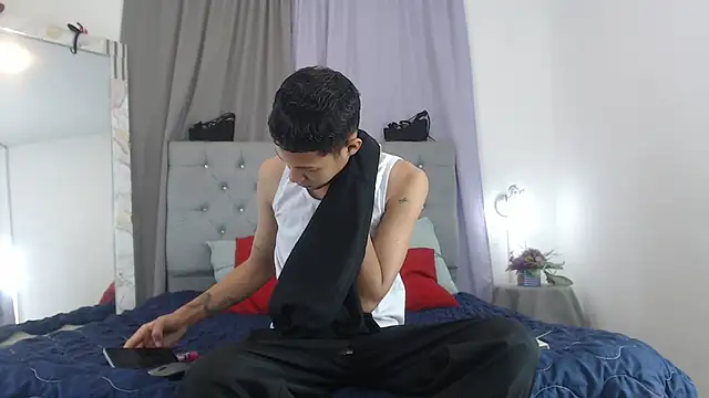 Snapshot of PhillipCox chatting on 2, 6, 2026 PhillipCox online show from 2, 6, 2026