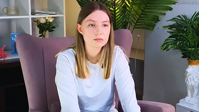 RebeccaAzim online show from 28, 4, 2026