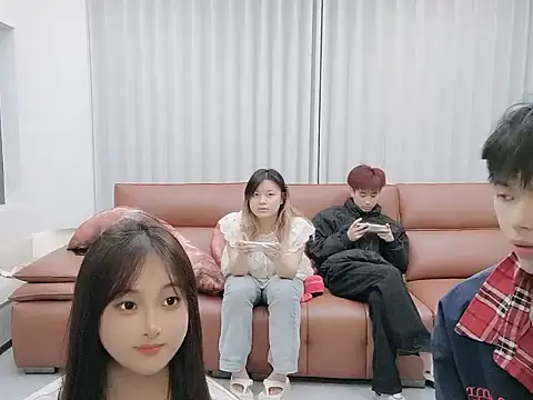 YQBY5 online show from 28, 4, 2026