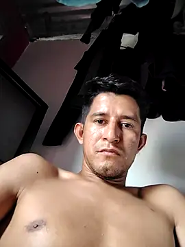 chicolargo17 online show from 30, 4, 2026