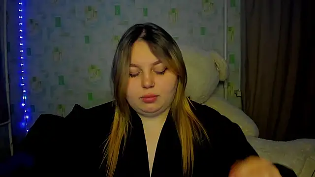 Snapshot of LillyHaigh chatting on 6, 5, 2026 LillyHaigh online show from 6, 5, 2026