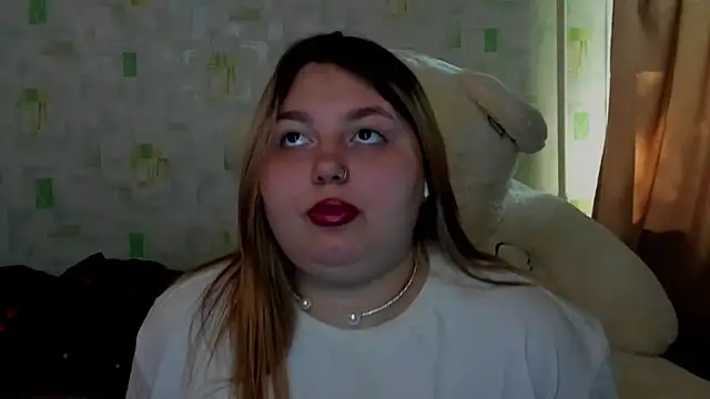 Snapshot of LillyHaigh chatting on 23, 5, 2026 LillyHaigh online show from 23, 5, 2026