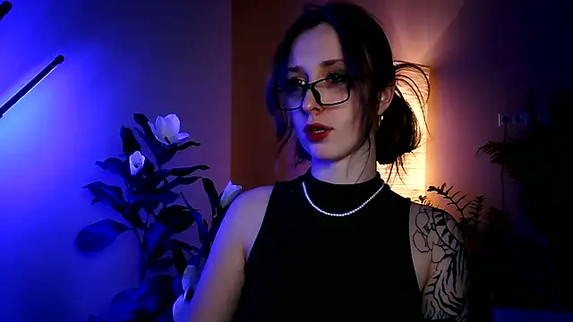 she tora69 online show from 4, 7, 2026