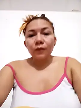 Snapshot of Luna_Morch chatting on 3, 5, 2026 Luna Morch online show from 3, 5, 2026