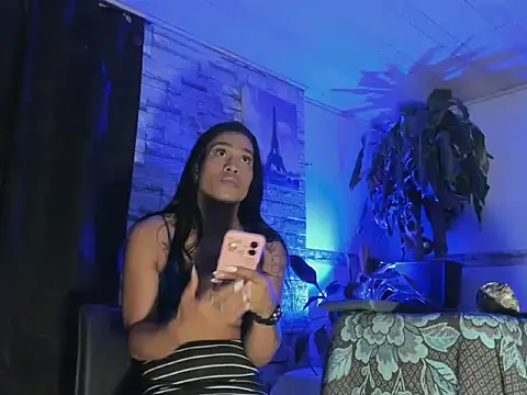 BeautyCatalella1 online show from 17, 5, 2026