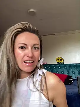 Snapshot of Angel_Nova_ chatting on 14, 6, 2026 Angel Nova online show from 14, 6, 2026