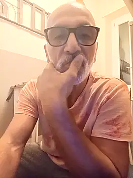 circusmale online show from 26, 4, 2026