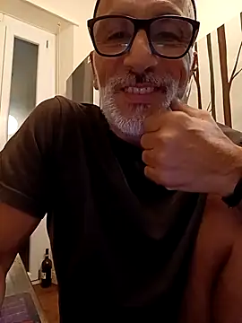 circusmale online show from 28, 4, 2026