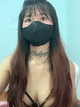 Lilyy18 online show from 3, 5, 2026