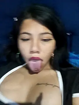 chiquibaby17 online show from 27, 4, 2026