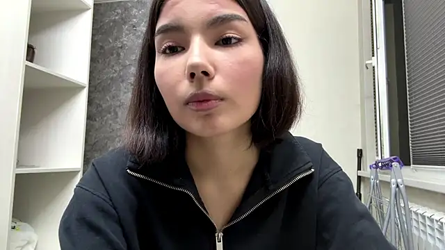 MarylnMonnier online show from 17, 5, 2026