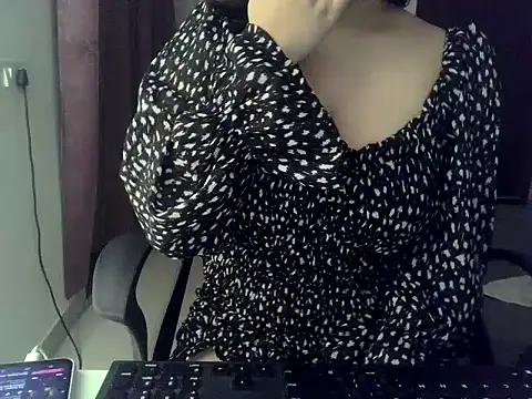 DreamyDesireX online show from 17, 6, 2026