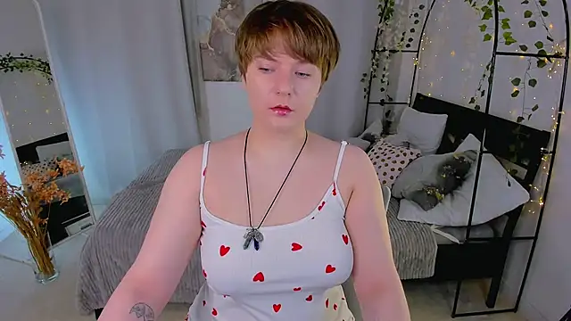 Snapshot of MelittaStorrie chatting on 9, 5, 2026 MelittaStorrie online show from 9, 5, 2026