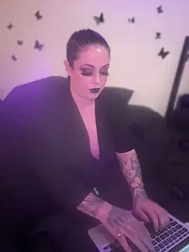 tacyeannxo online show from 24, 7, 2026