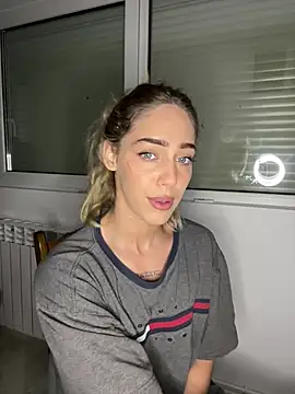 ZenyShy online show from 9, 6, 2026
