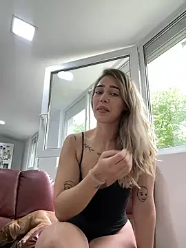 ZenyShy online show from 13, 5, 2026