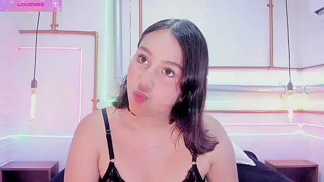 AmelieCooper online show from 18, 5, 2026