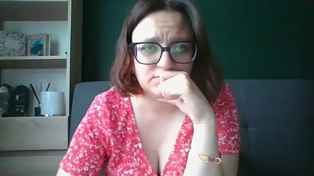 Snapshot of sensual_paris chatting on 24, 7, 2026 sensual paris online show from 24, 7, 2026