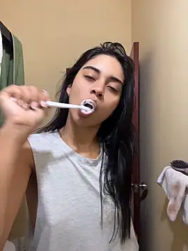 mia moonna online show from 26, 5, 2026