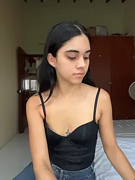 mia moonna online show from 6, 7, 2026