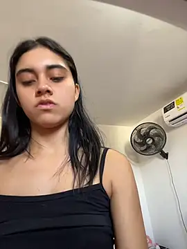 mia moonna online show from 13, 7, 2026