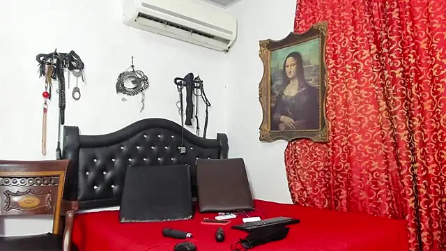 BelindaHedone1 online show from 4, 6, 2026