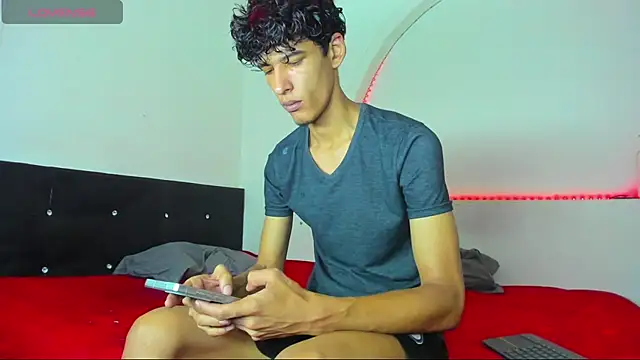 liammendoza98 online show from 12, 5, 2026