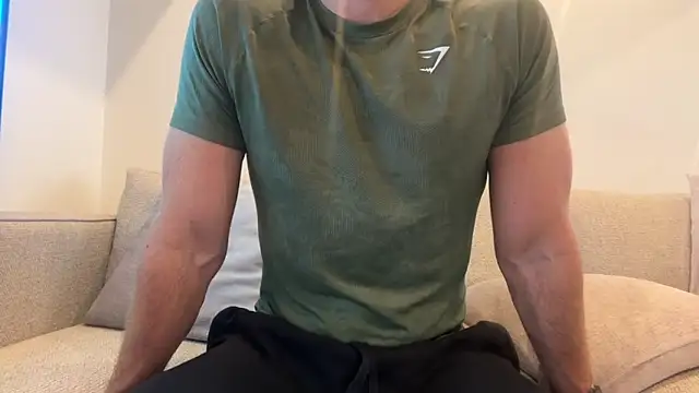 Snapshot of gymshrk chatting on 20, 5, 2026 gymshrk online show from 20, 5, 2026