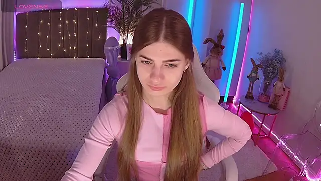 Dayana Mood online show from 28, 4, 2026
