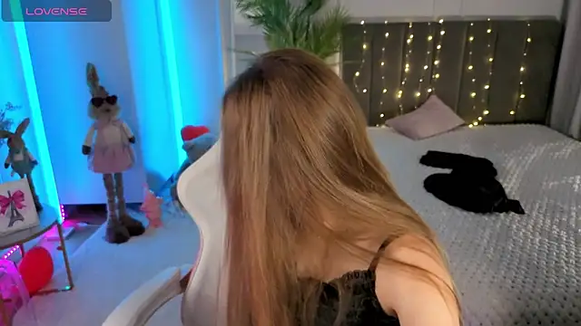 Dayana Mood online show from 13, 5, 2026