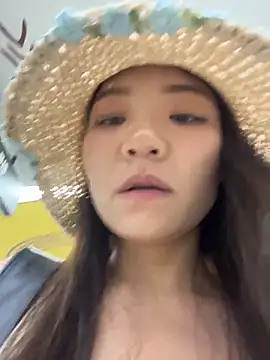 xiaochengzi505 online show from 18, 5, 2026