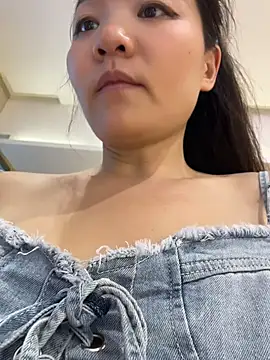 xiaochengzi505 online show from 25, 7, 2026
