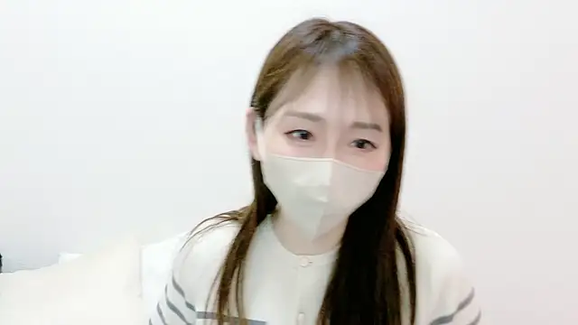momoka  o0 online show from 20, 5, 2026